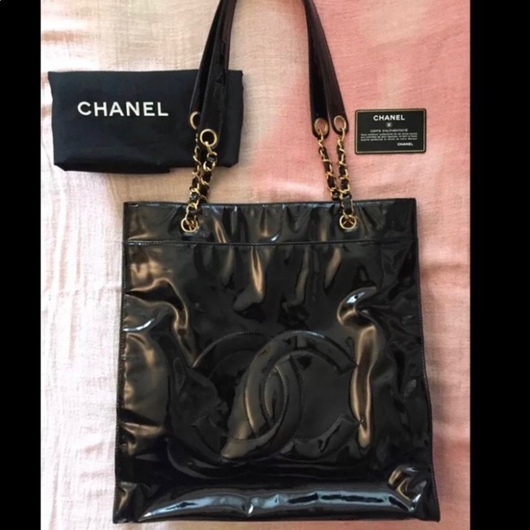 Chanel Bags Chanel Vintage Cc Logo Patent Leather Shoulder Bag Poshmark
